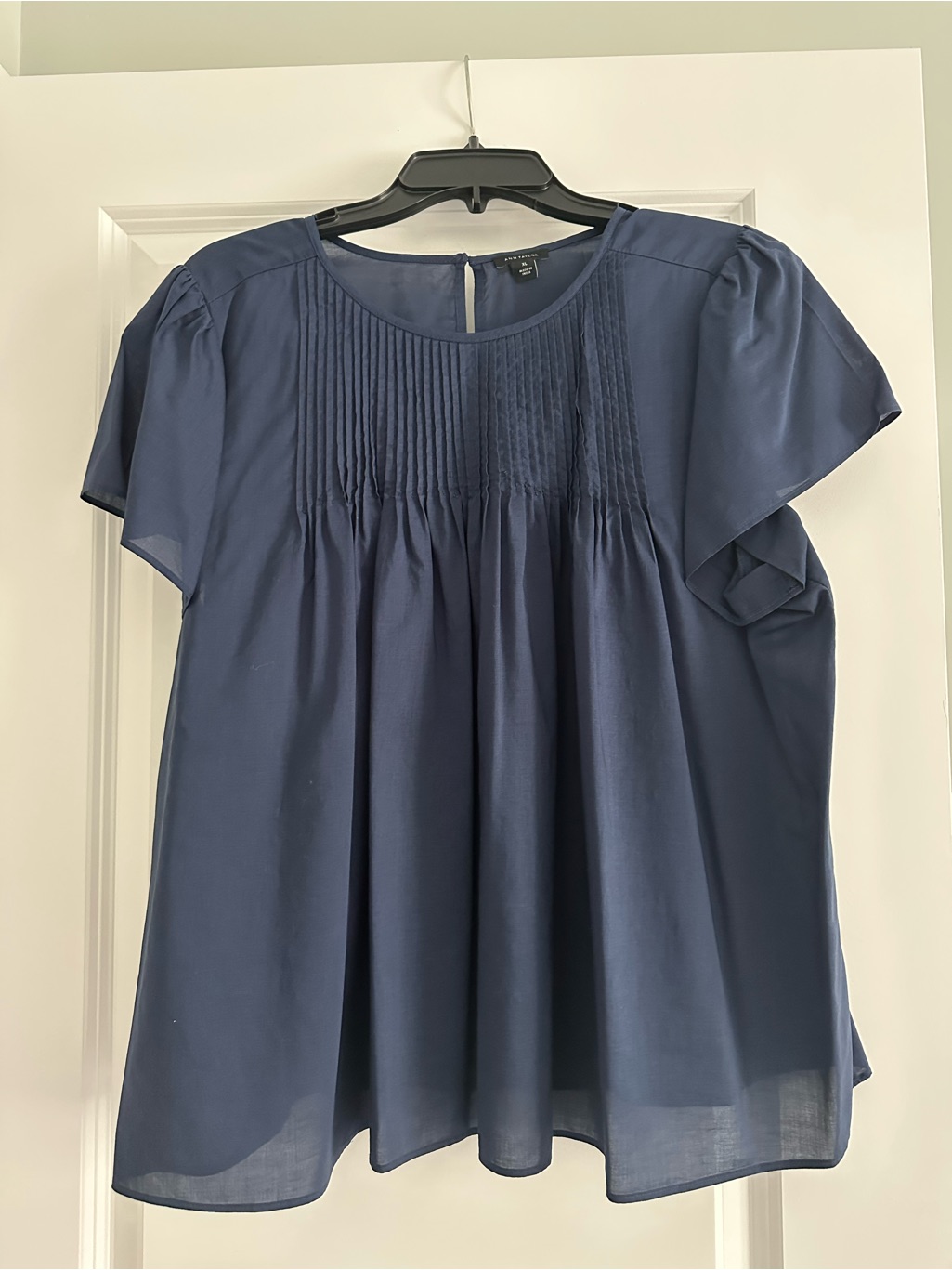 Ann Taylor Women's Navy Pintuck Pleated Short Sleeve Blouse